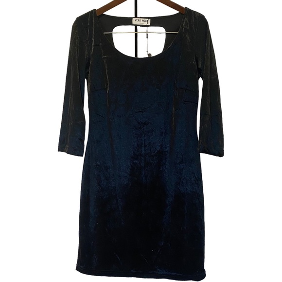 2for$35 NWT Vero Moda Velvet Tight Keyhole Black Mini Dress. Size Medium. - Picture 1 of 11